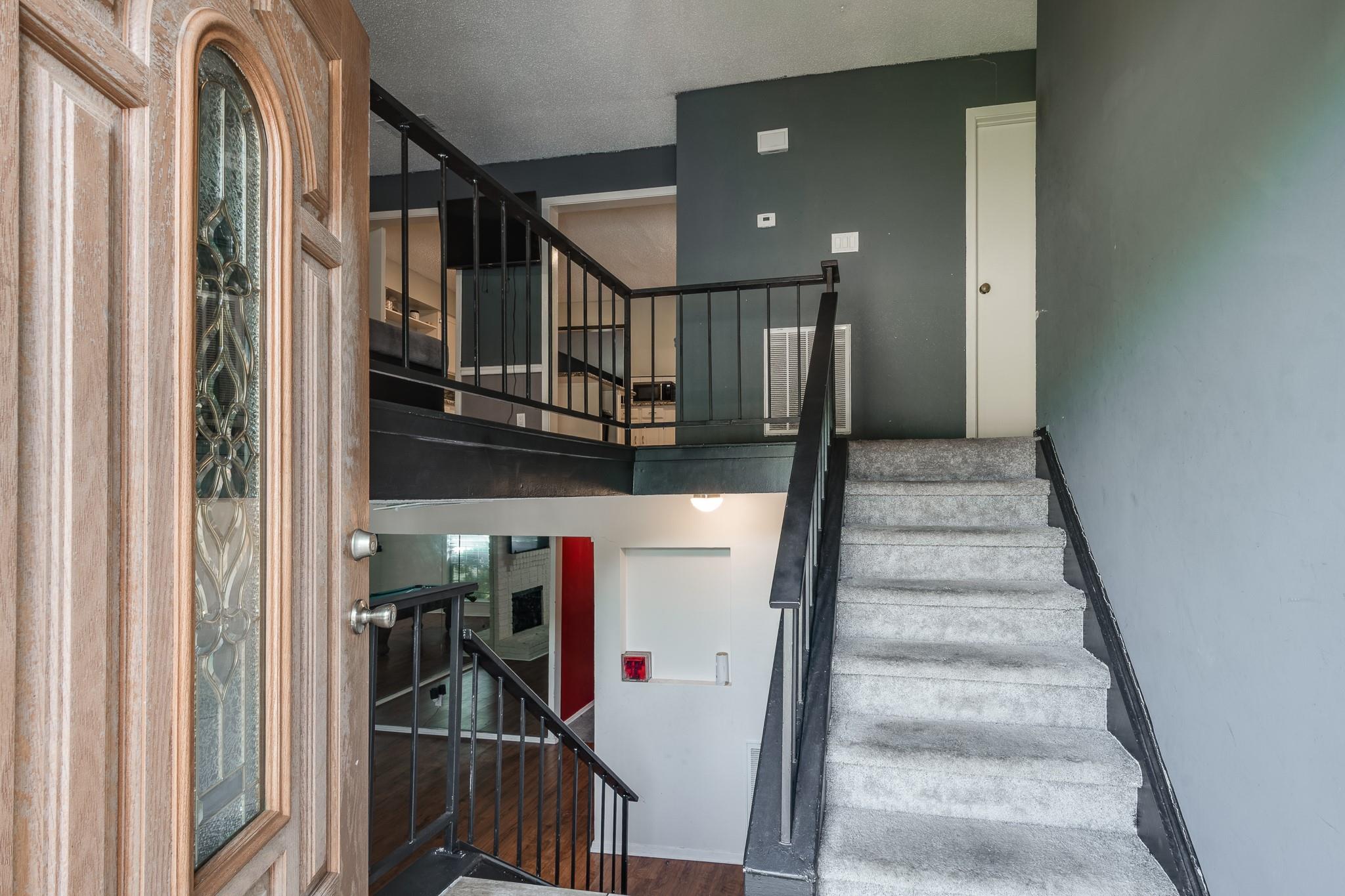 3423 Meadowview Drive