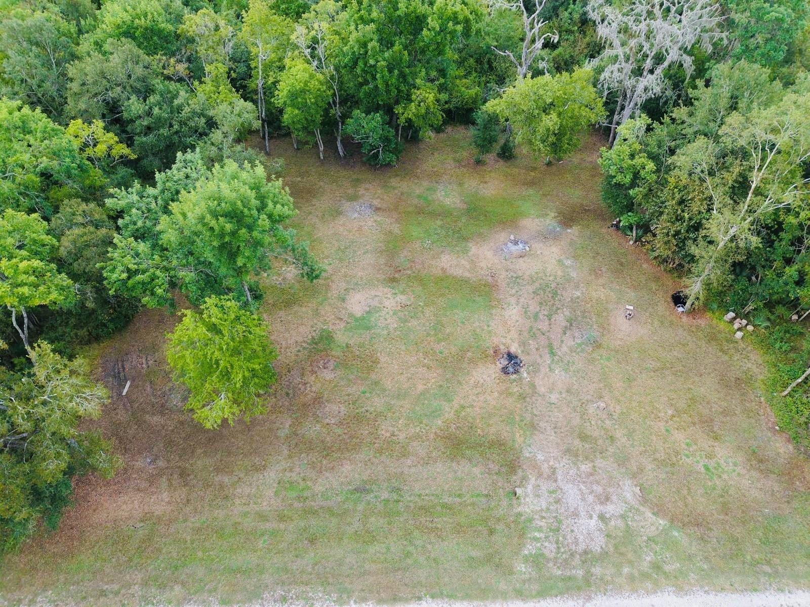 0 Elm Cr 825c Street