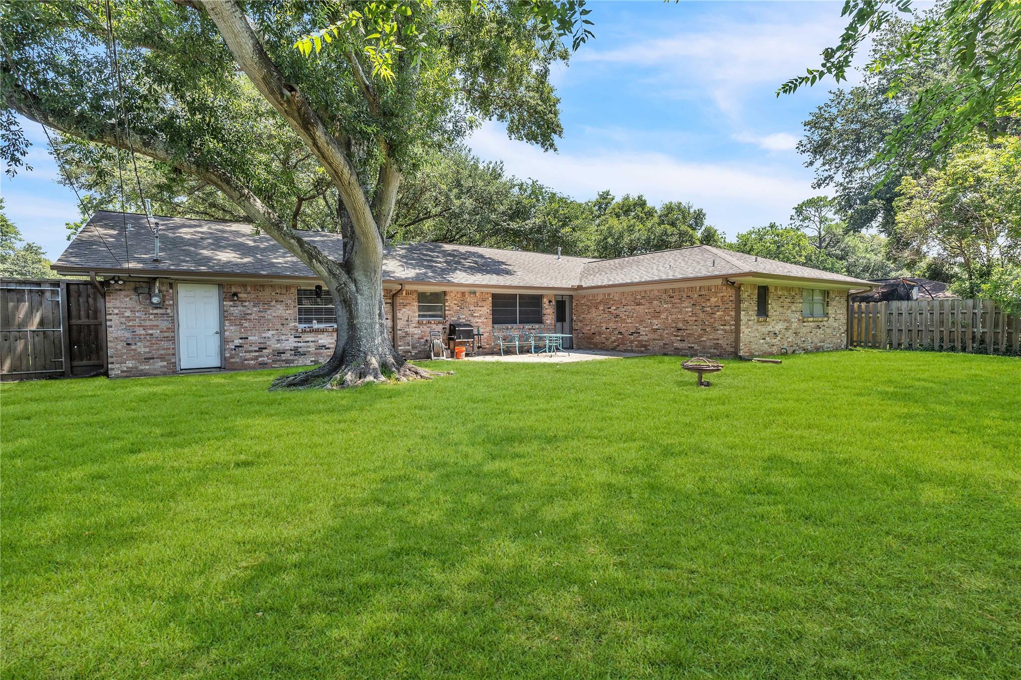 2207 Mockingbird Lane