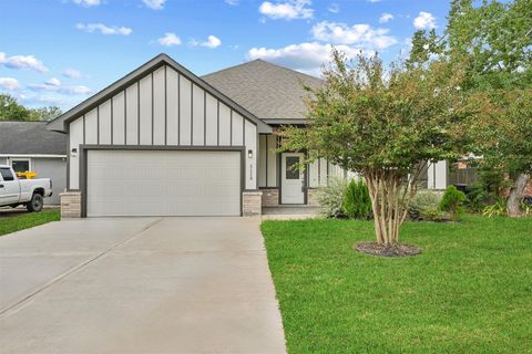 Photo of 5118 Danfield Drive, Houston, TX 77053 (MLS # 22505958)