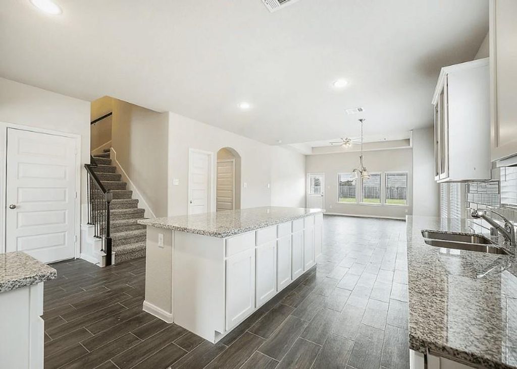 Photo of 422 Zeus Mountains Drive, Crosby, TX 77532 (MLS # 64012736)