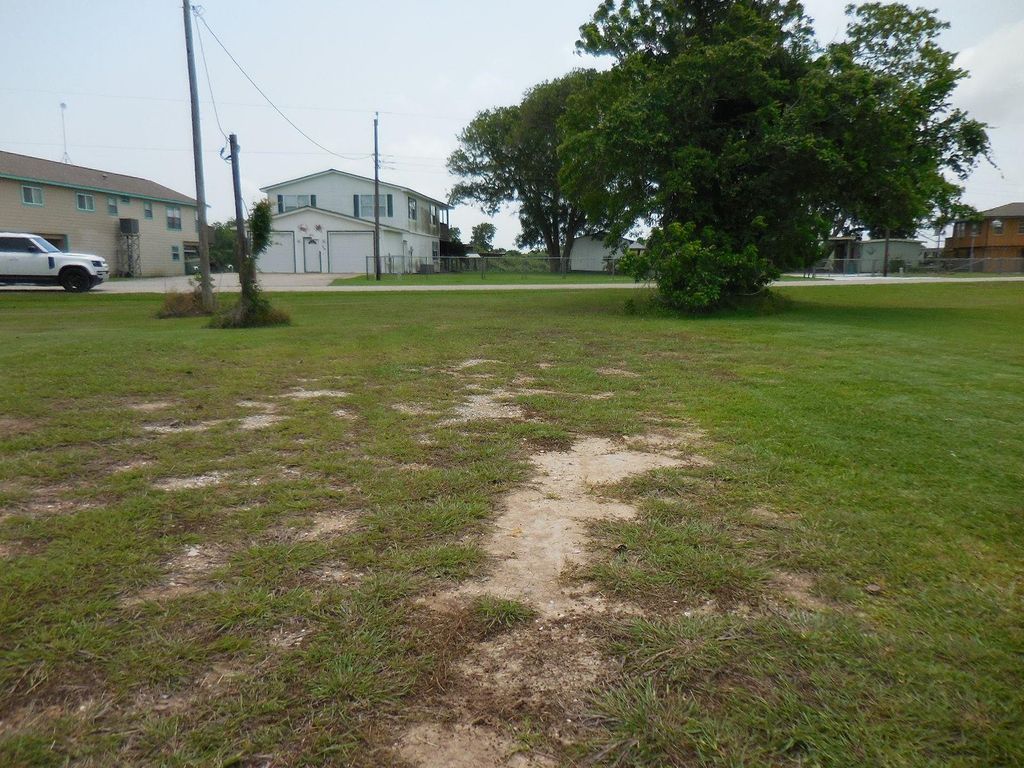 Photo of 546 County Road 257, Matagorda, TX 77457 (MLS # 17496957)