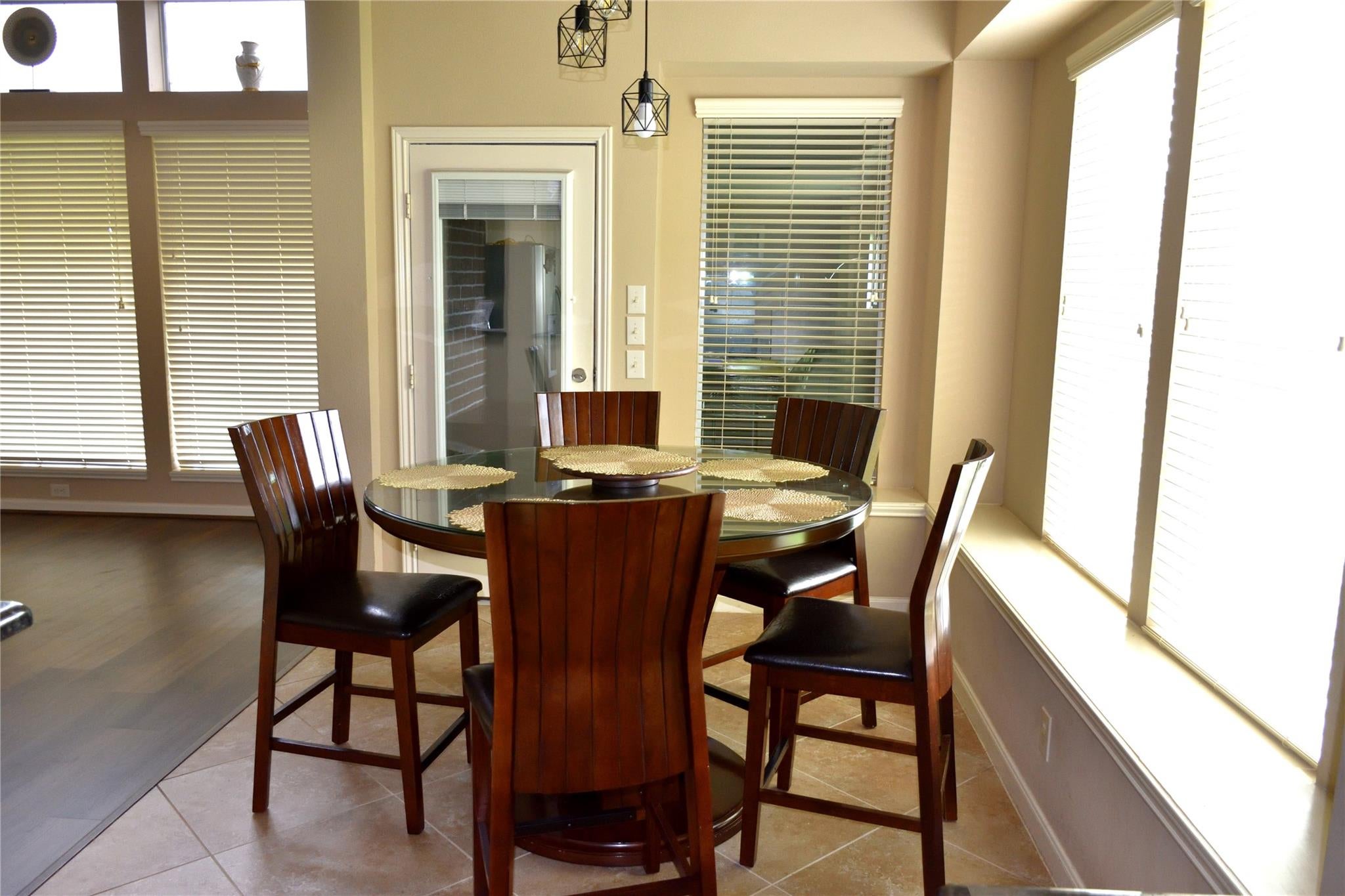 5106 Autumn Rose Lane