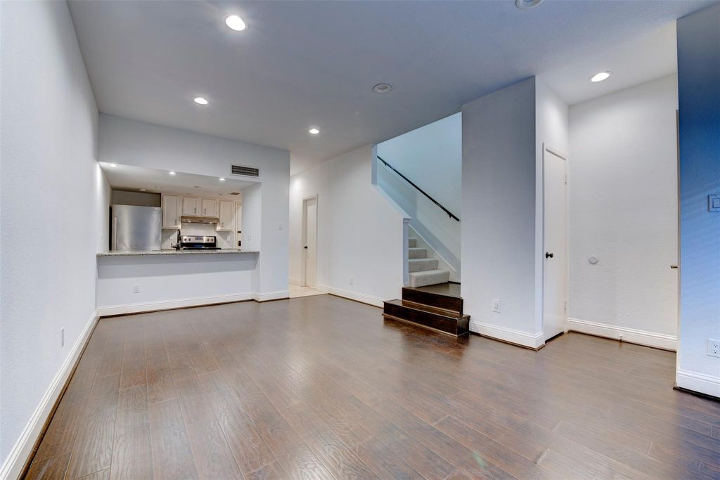 Photo of 1920 Augusta Drive #19, Houston, TX 77057 (MLS # 77056893)