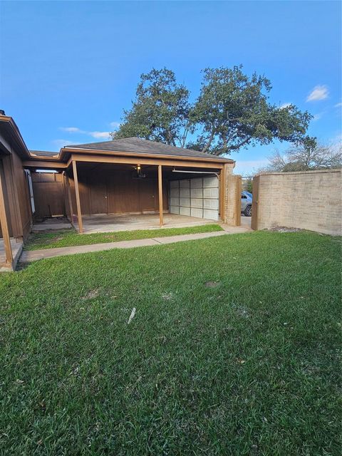 Photo of 8151 Misty Ridge Lane, Houston, TX 77071 (MLS # 62869790)