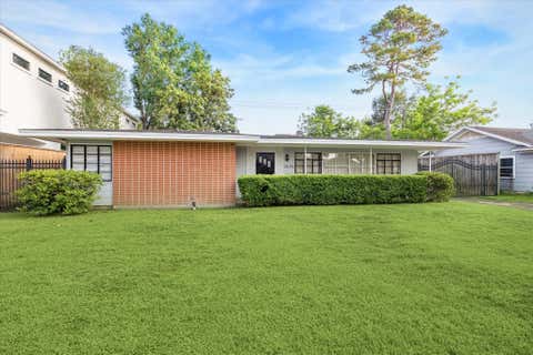 Photo of 3825 Gramercy Street, Houston, TX 77025 (MLS # 75133417)
