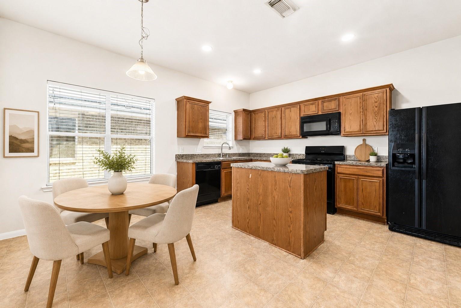 20927 Roxette Court