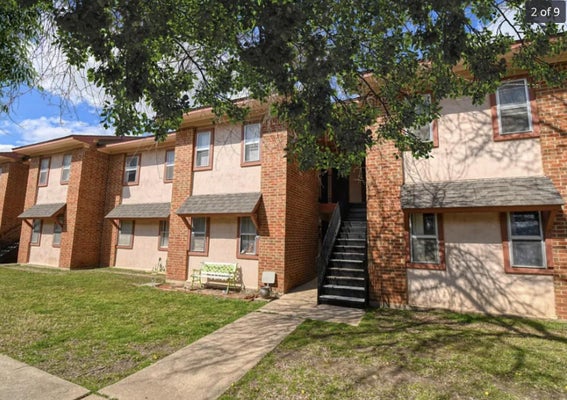 1100 AUSTIN ST, SANGER, TX 76266 - Image 33e73abcde7dfd0bf76ab9b3cf38a424/833728958