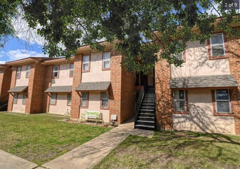 Photo of 1100 W Austin St, Sanger, TX 76266 (MLS # 30483900)