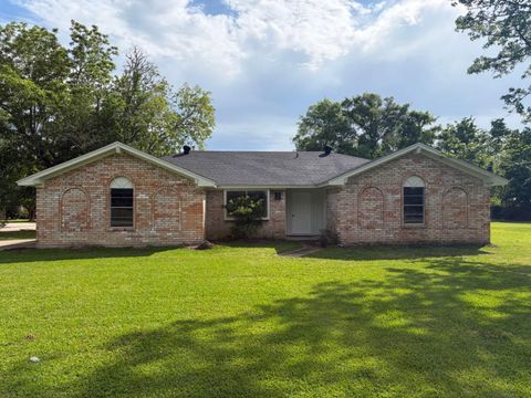 Photo of 5890 Helbig Road, Beaumont, TX 77708 (MLS # 72624564)
