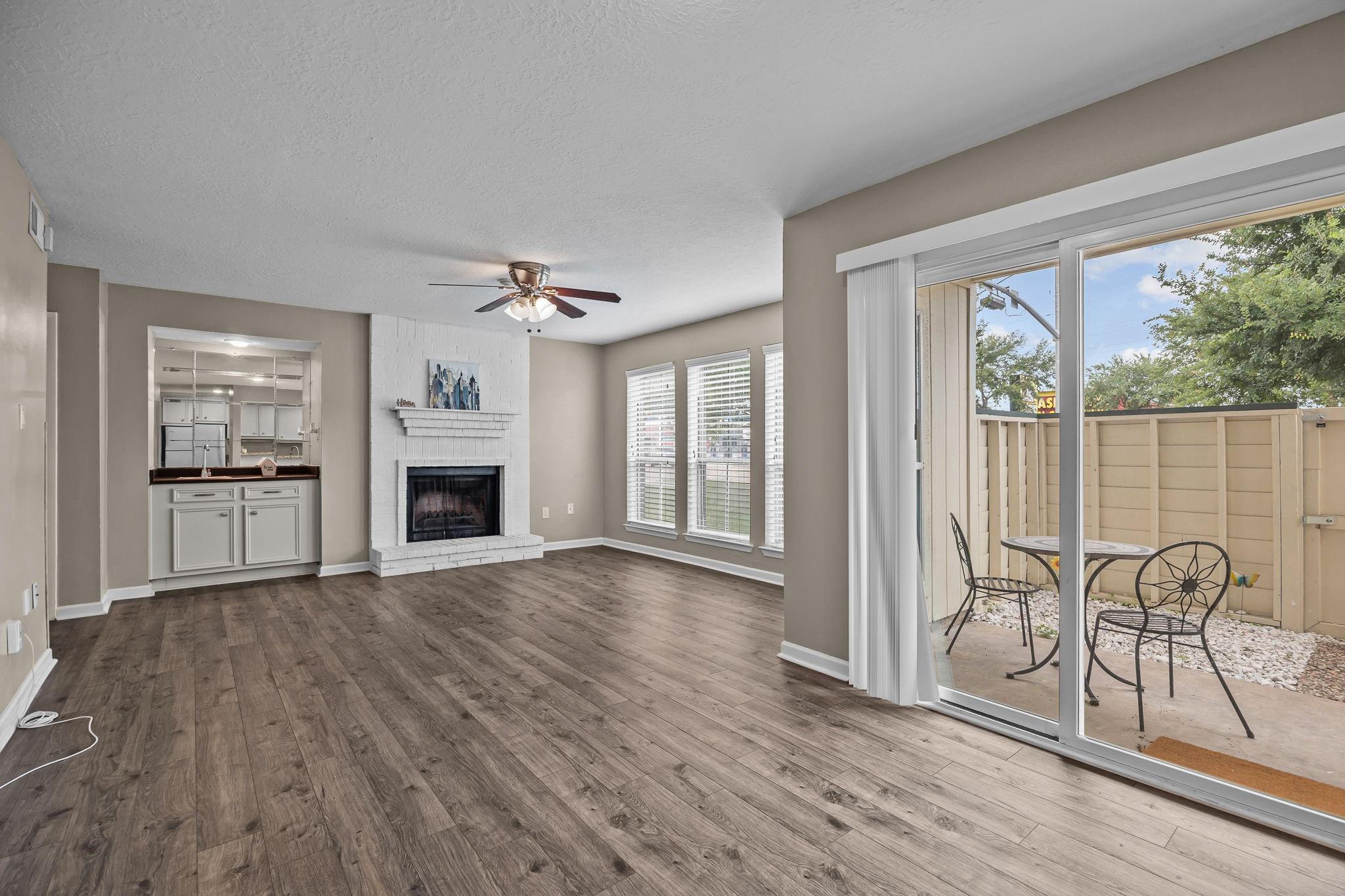 250 El Dorado Boulevard 127