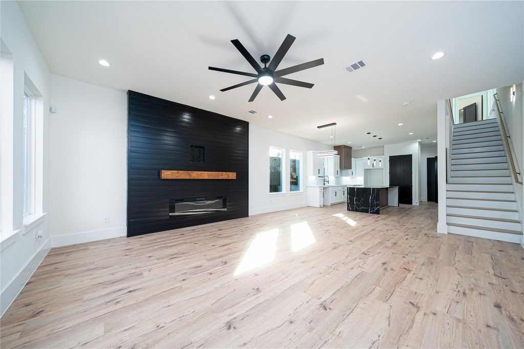 Photo of 2429 Parker Road, Houston, TX 77093 (MLS # 85412537)