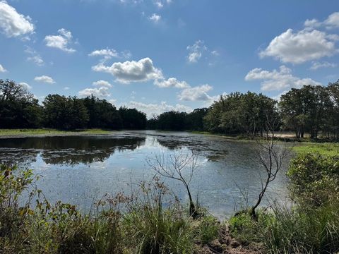 Photo of 13115 Schoenemann Road, Carmine, TX 78932 (MLS # 96447021)
