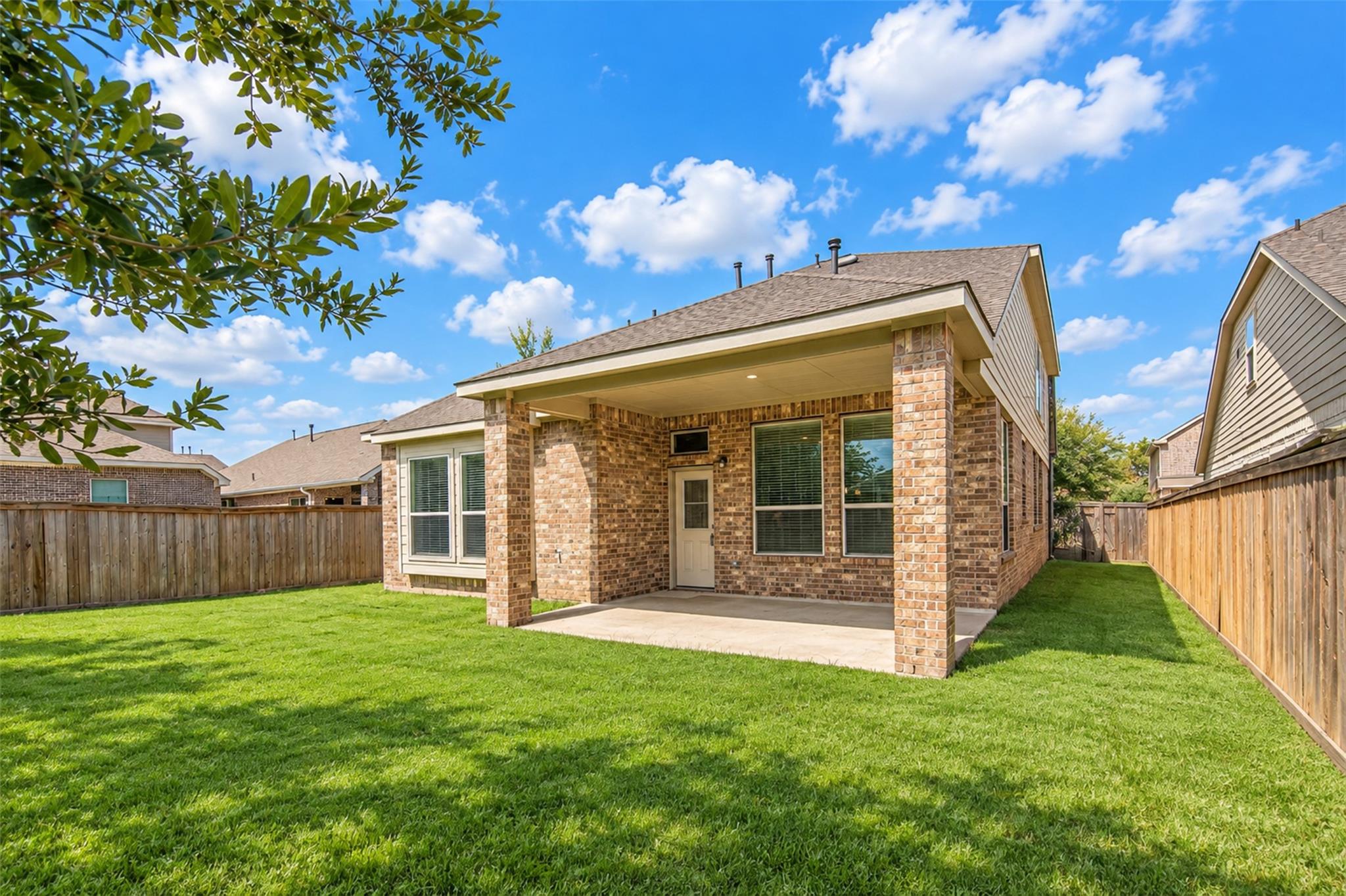 16018 Muster Oak Drive