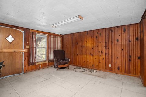 Homes For Sale - 588 Linville Grimes Road<br/> Angelina County, Diboll, TX 75941