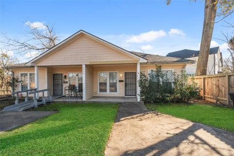 Photo of 5502 Finch Street #B, Houston, TX 77028 (MLS # 70389507)