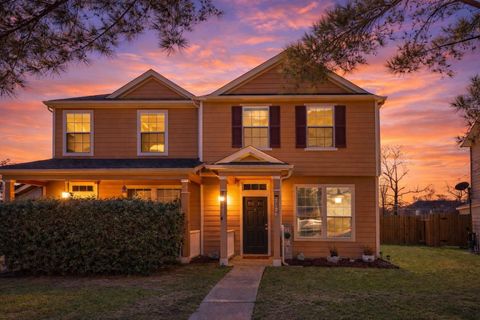 Townhouse For Sale - 2126 Village Crossing Trail<br/> Spring, TX 77373