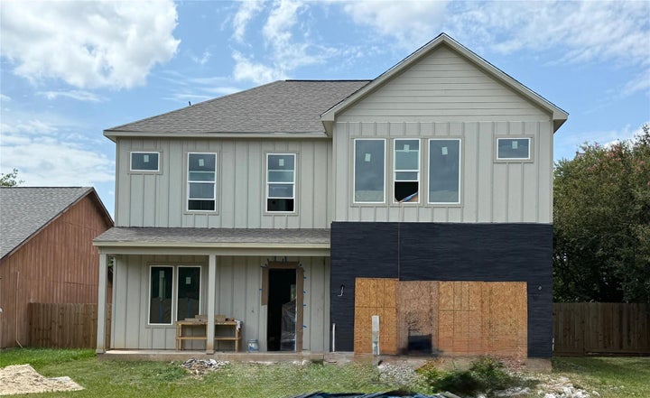 Photo 1 of 28 — 15823 Beechnut Street, Houston, TX 77083