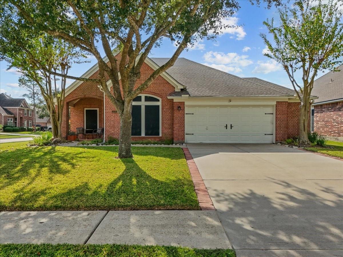 250 Farnworth Circle