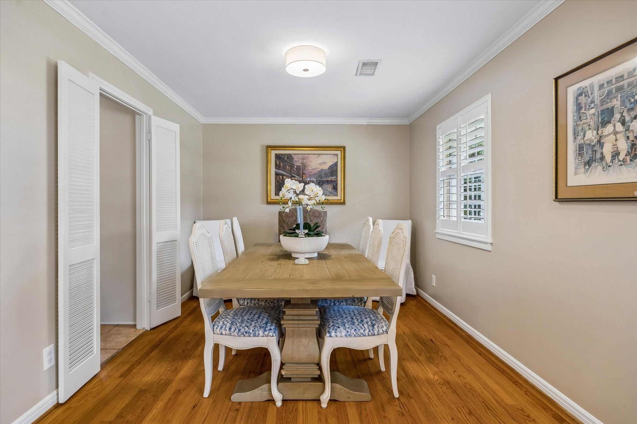 7623 Meadowvale Drive