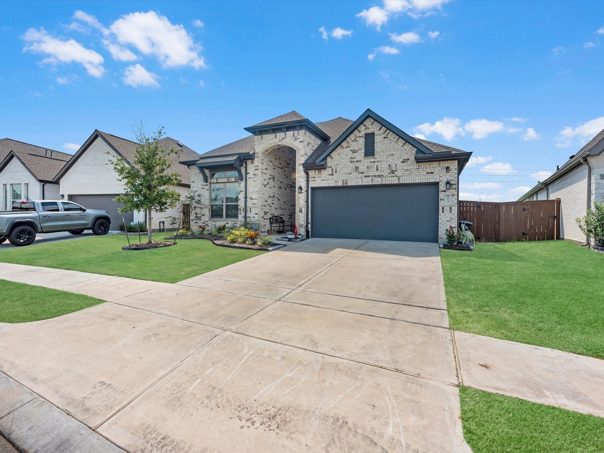 5034 Country Meadows Trail