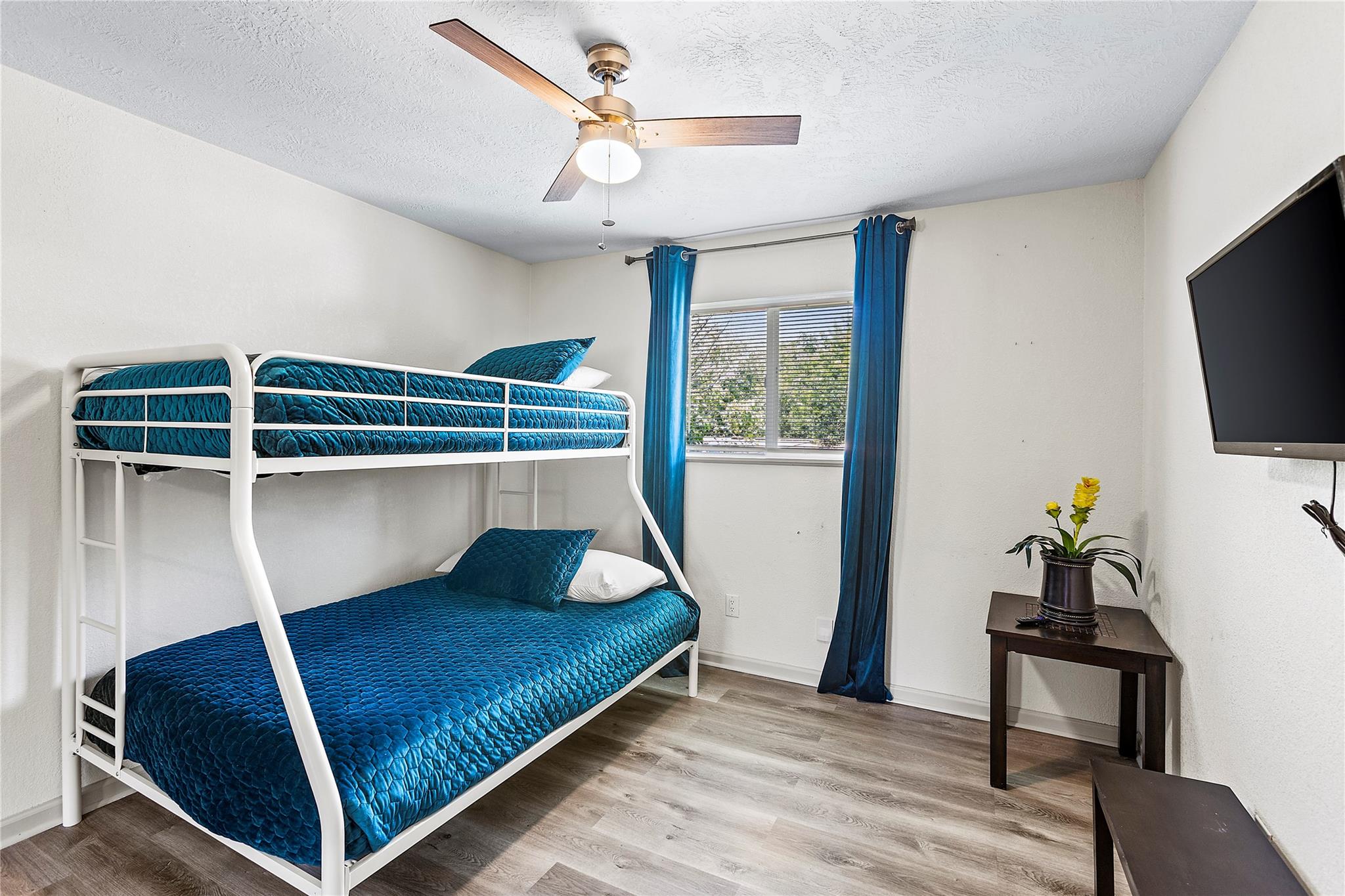 Galveston, Texas 77550, United States, 2 Bedrooms Bedrooms, ,1 BathroomBathrooms,Residential,Active,193395