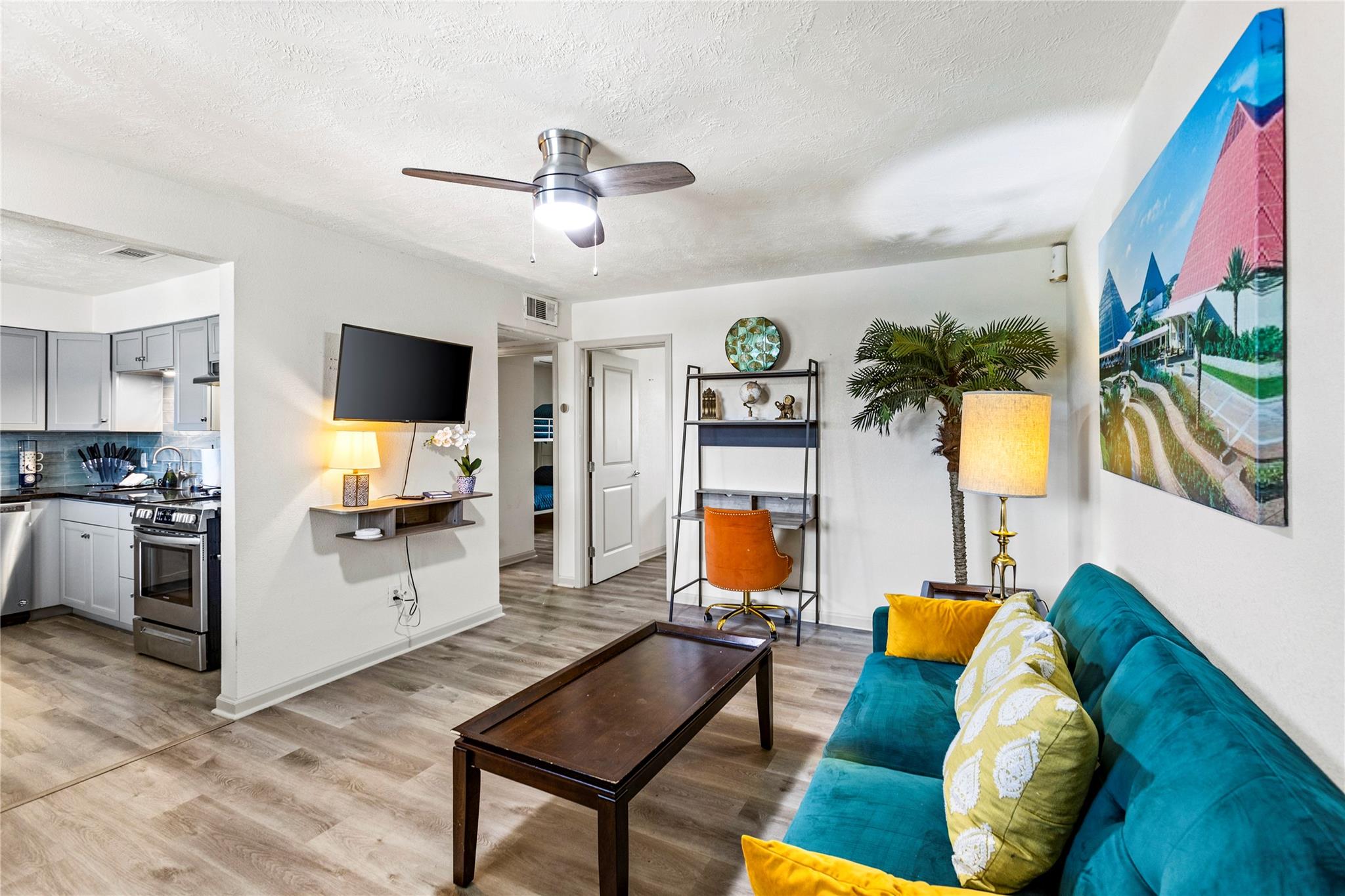 Galveston, Texas 77550, United States, 2 Bedrooms Bedrooms, ,1 BathroomBathrooms,Residential,Active,193395