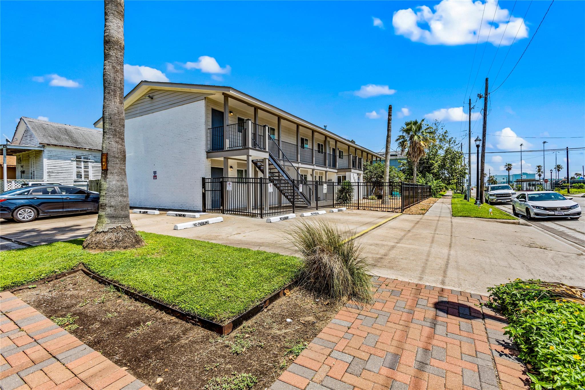 Galveston, Texas 77550, United States, 2 Bedrooms Bedrooms, ,1 BathroomBathrooms,Residential,Active,193395