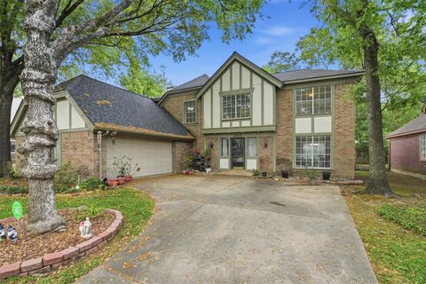 Homes For Sale - 2707 Woodsboro Drive<br/> Spring, TX 77388