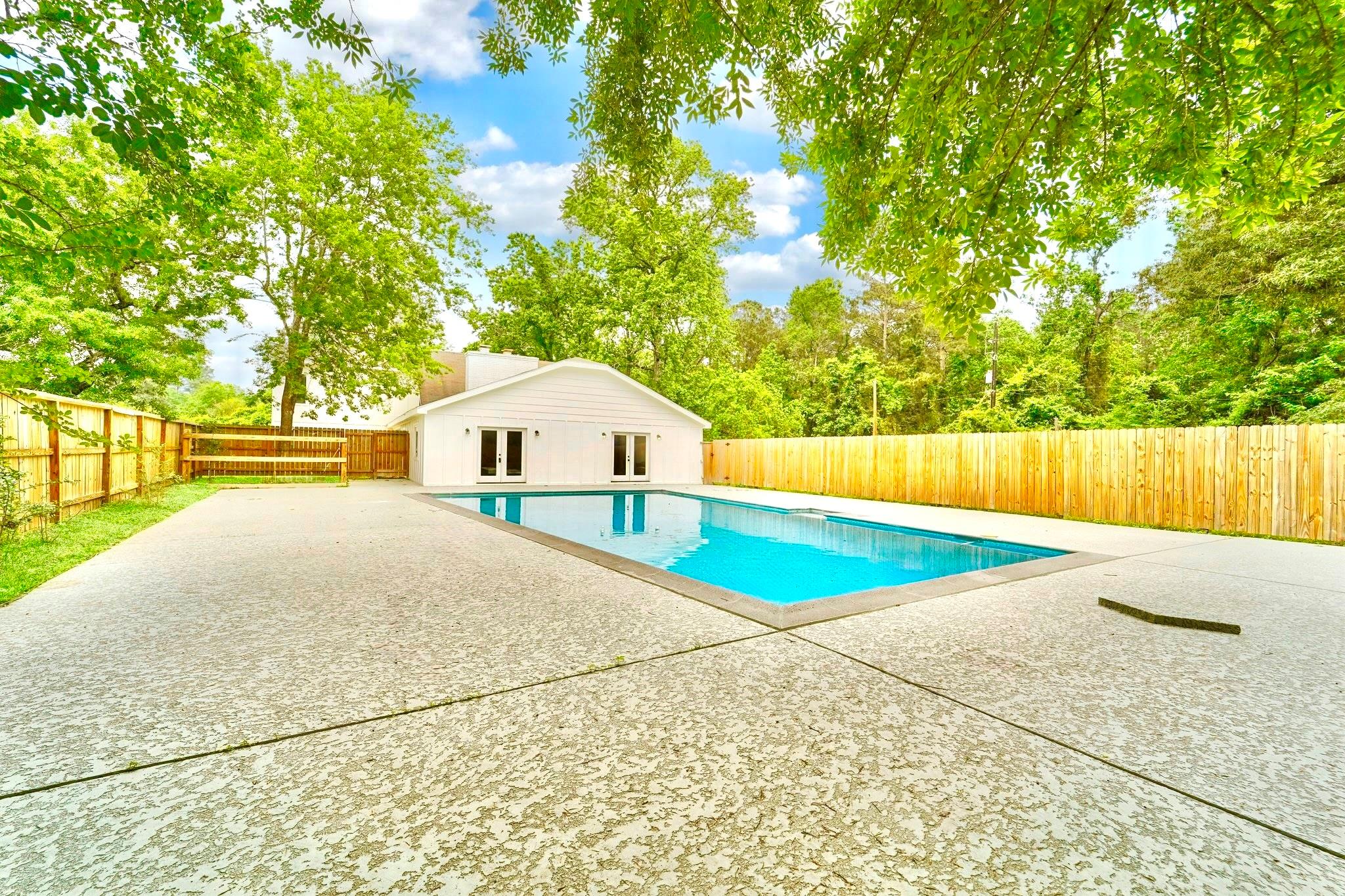 32606 Glenda Drive