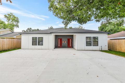 Photo of 6103 Cavalier Street #1, Houston, TX 77087 (MLS # 33058795)