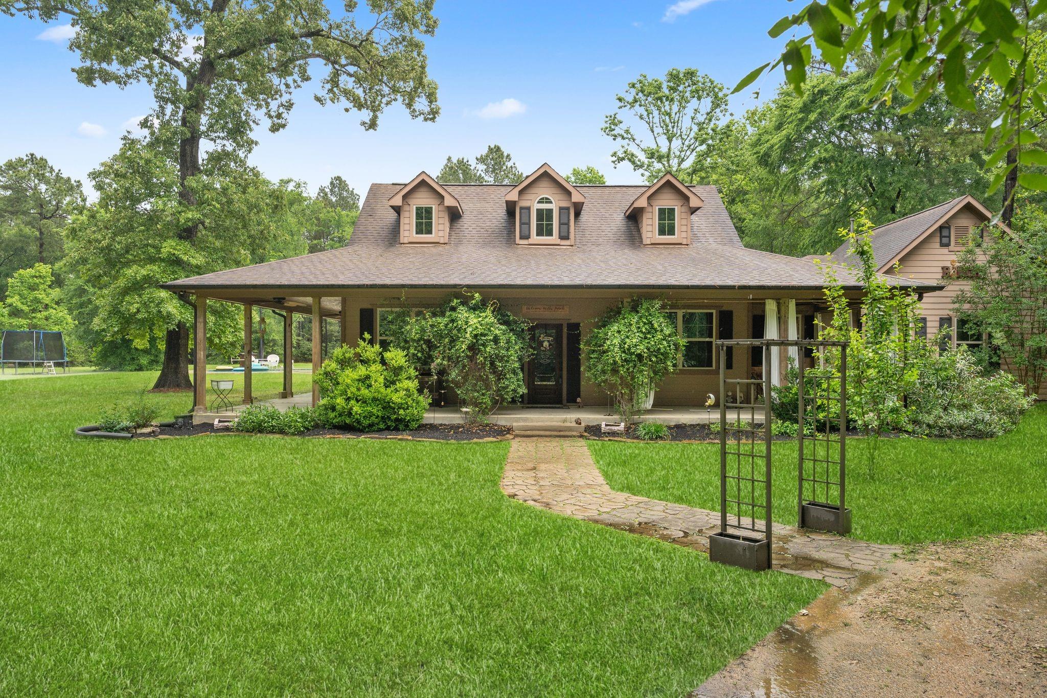 25672 Magnolia Pines Drive