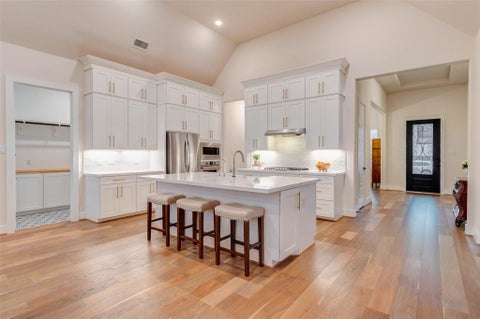 Photo of 30407 Parkside Passage Court, Fulshear, TX 77441 (MLS # 21839787)