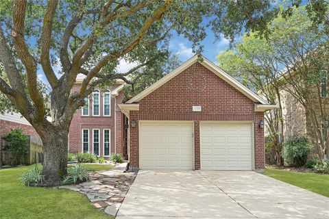 Photo of 6735 Cleft Stone Drive, Houston, TX 77084 (MLS # 39578873)