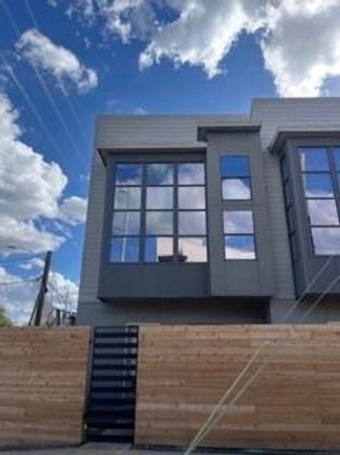 Photo of 1045 Bonner St ST, Houston, TX 77007 (MLS # 76079924)