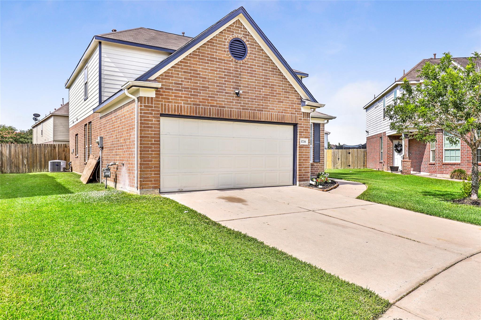 1726 Sun Point Court