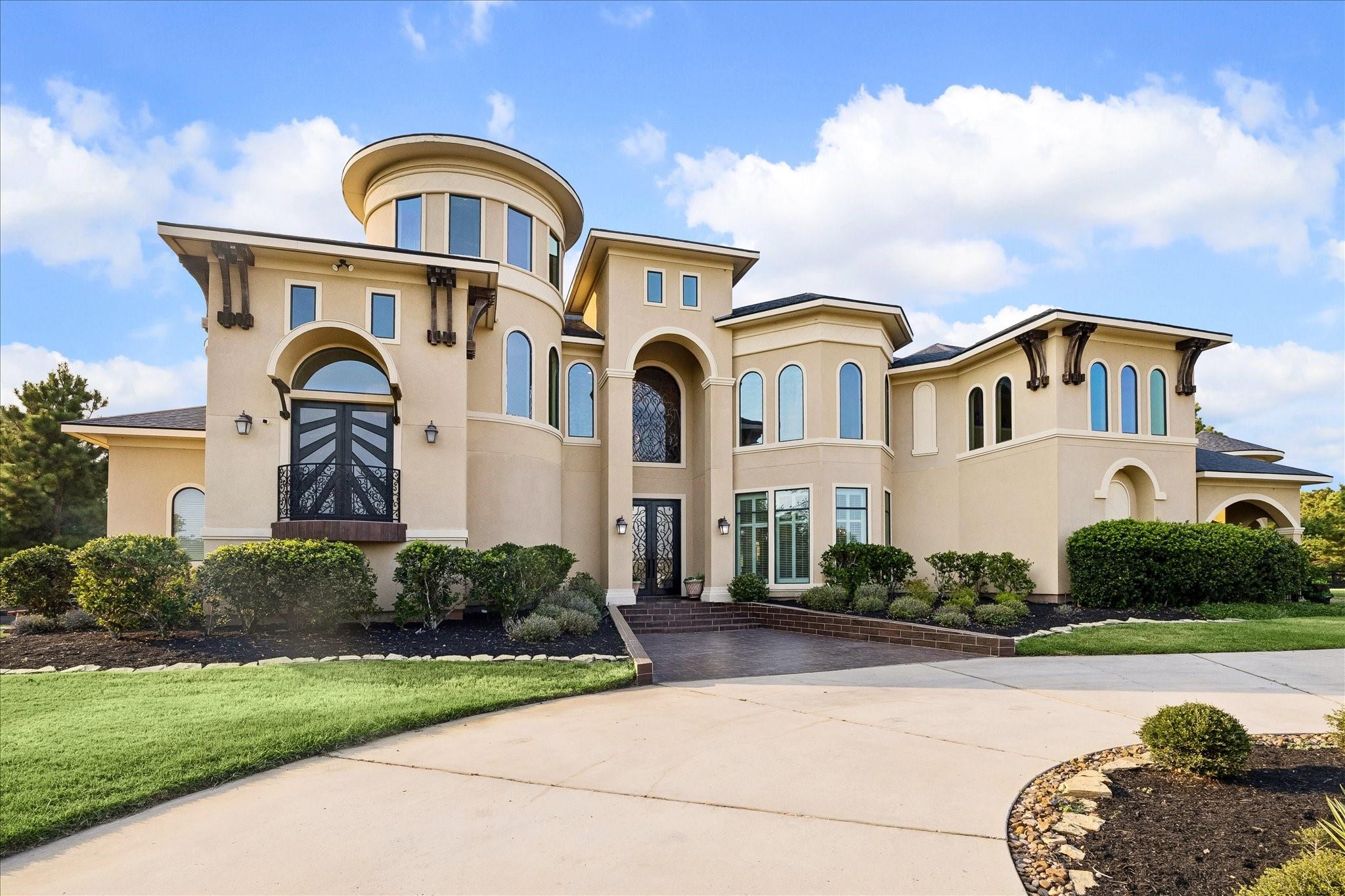 522 Meadow Lake Drive
