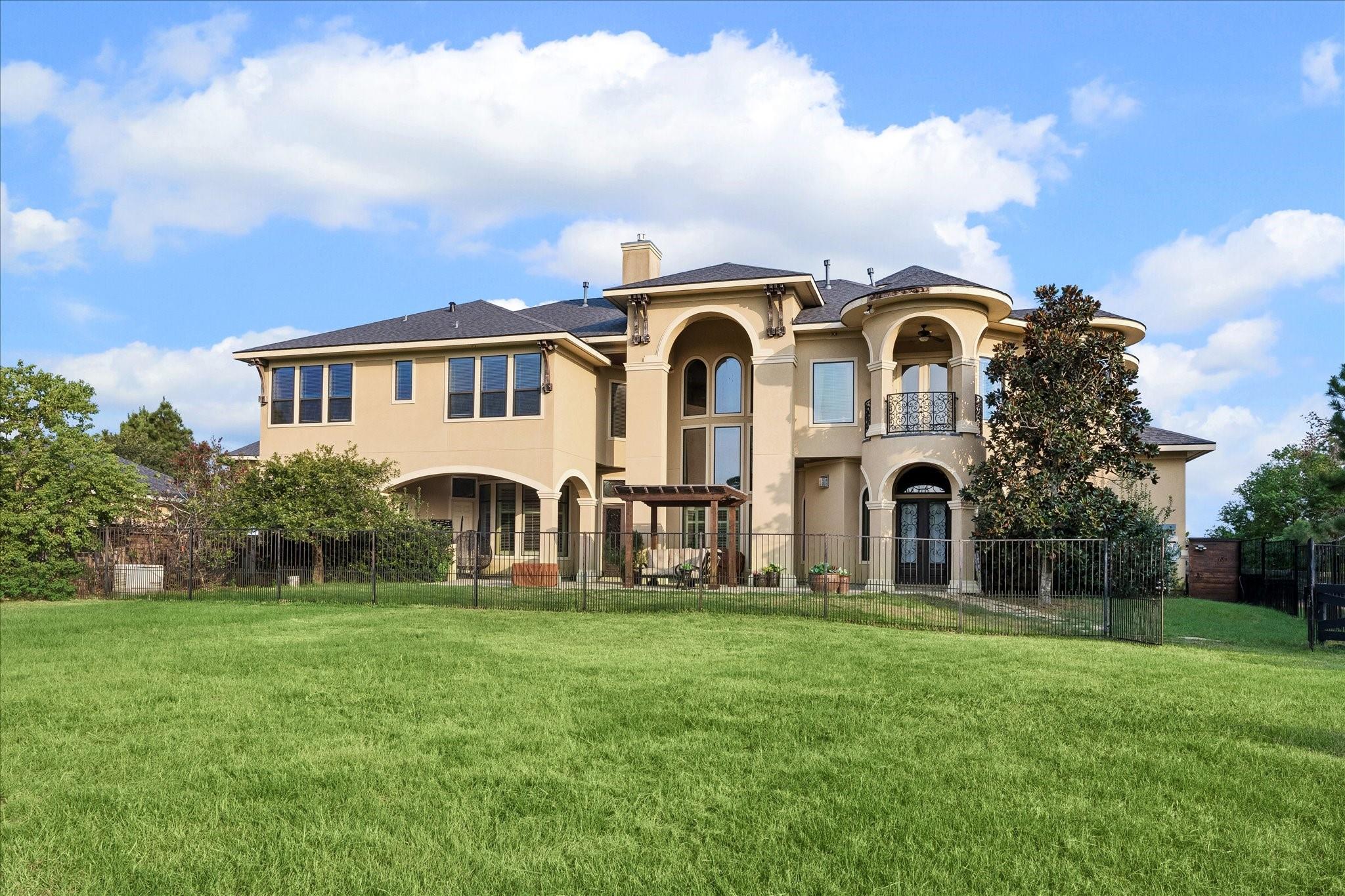 522 Meadow Lake Drive