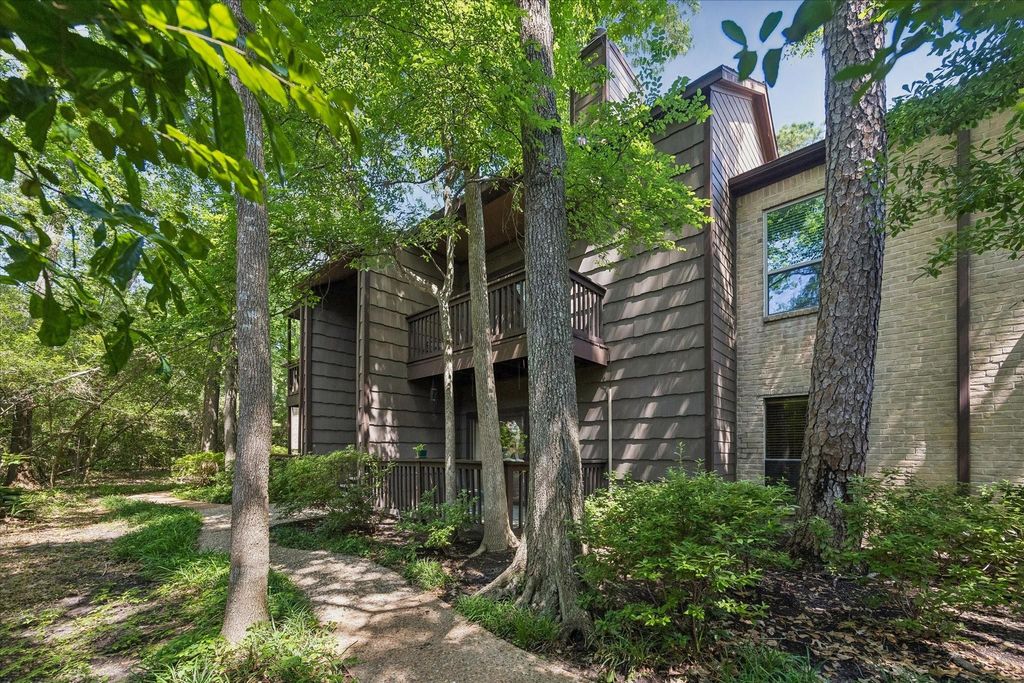 Photo of 11711 Memorial Drive #540, Houston, TX 77024 (MLS # 10017080)