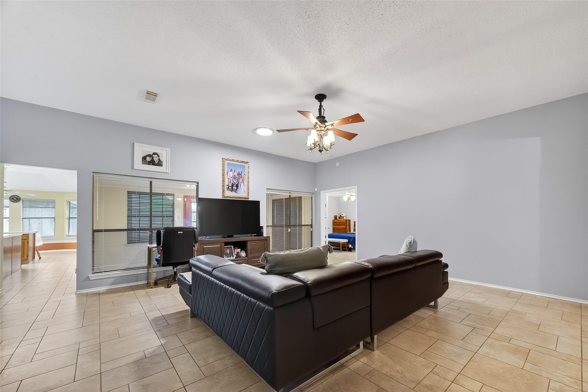 807 Forest Oaks Lane