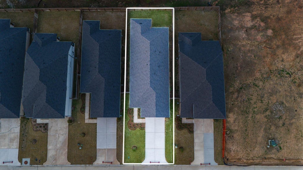 Photo of 19560 Stripe Hill Bend, Montgomery, TX 77316 (MLS # 53723444)