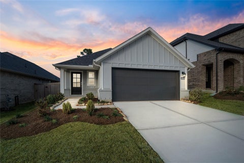 Photo of 19560 Stripe Hill Bend, Montgomery, TX 77316 (MLS # 53723444)