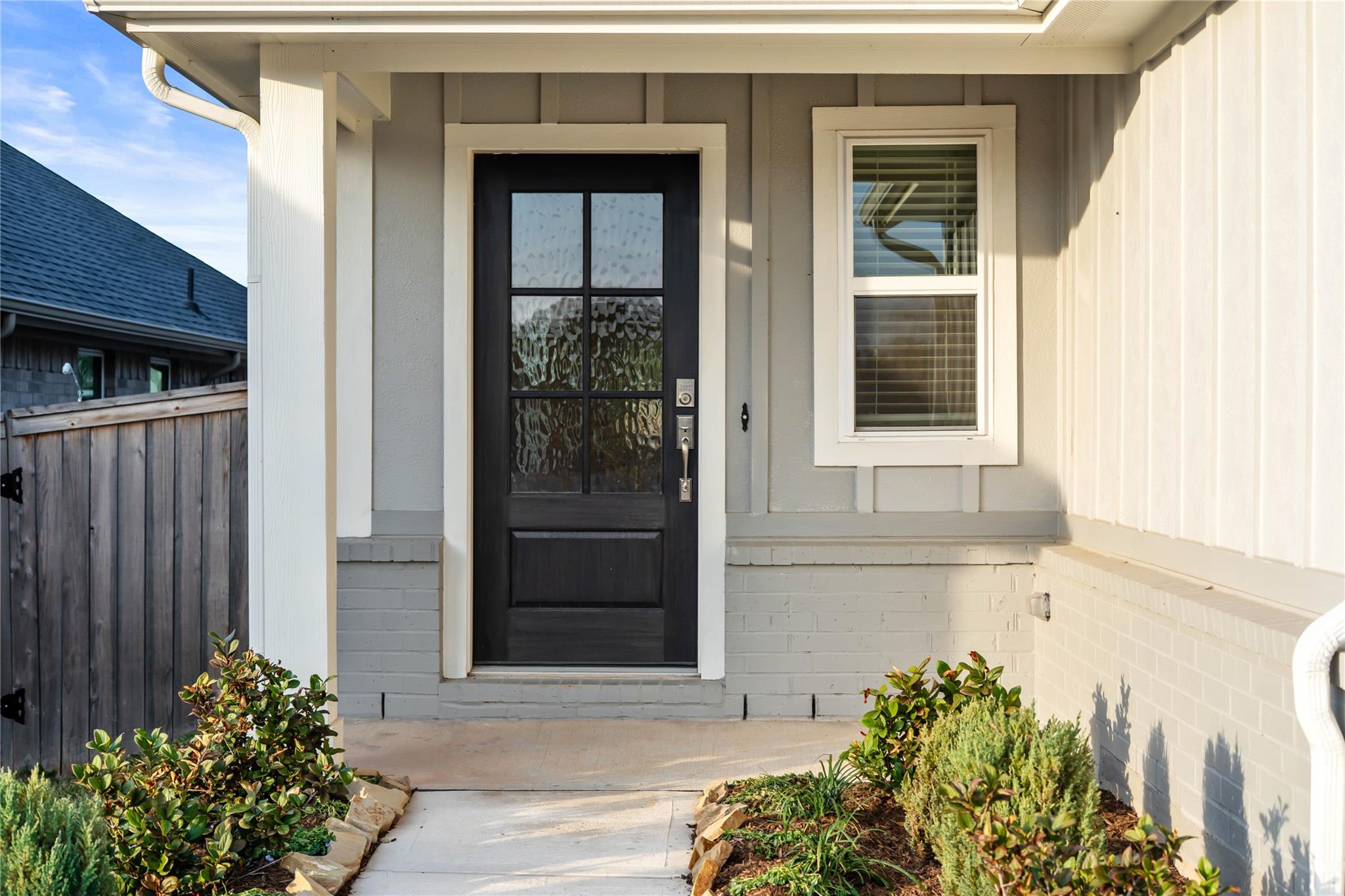19560 Stripe Hill Bend