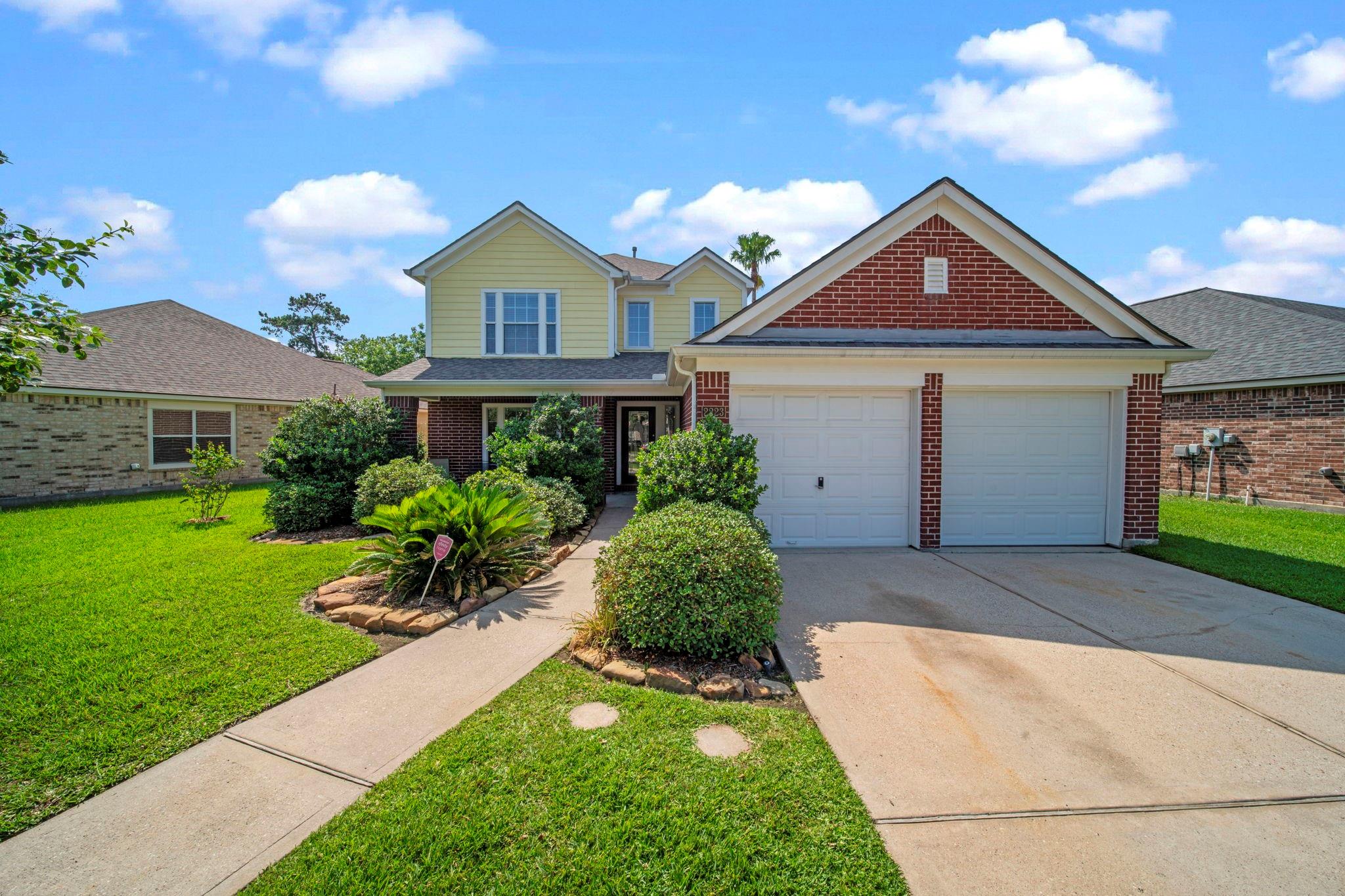 2223 Caroline Park Lane