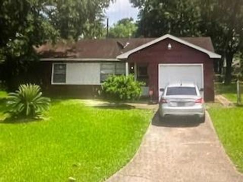 Photo of 7214 Boggess Road, Houston, TX 77016 (MLS # 73826136)