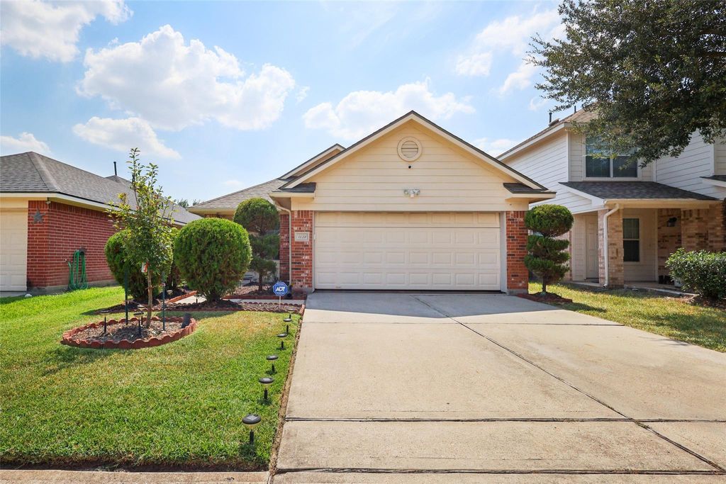 Photo of 1631 Bonnyton Lane, Houston, TX 77014 (MLS # 84865728)