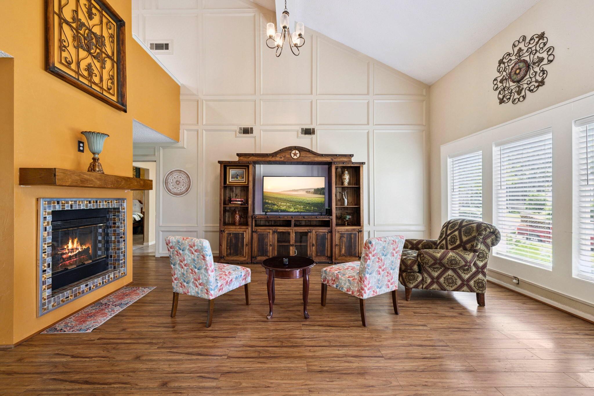 216 Lake View Circle