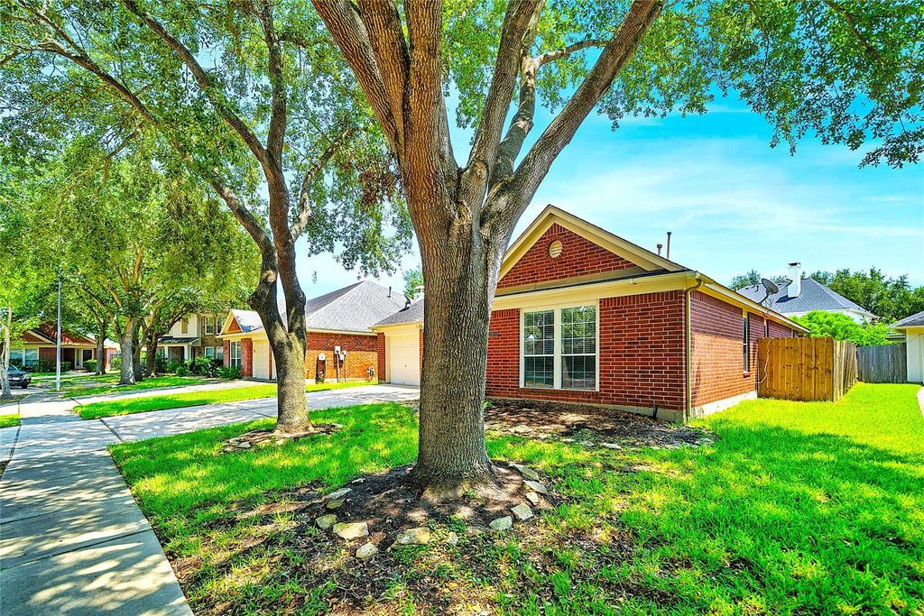 Photo of 1911 Mound Lake Drive, Richmond, TX 77406 (MLS # 60522514)