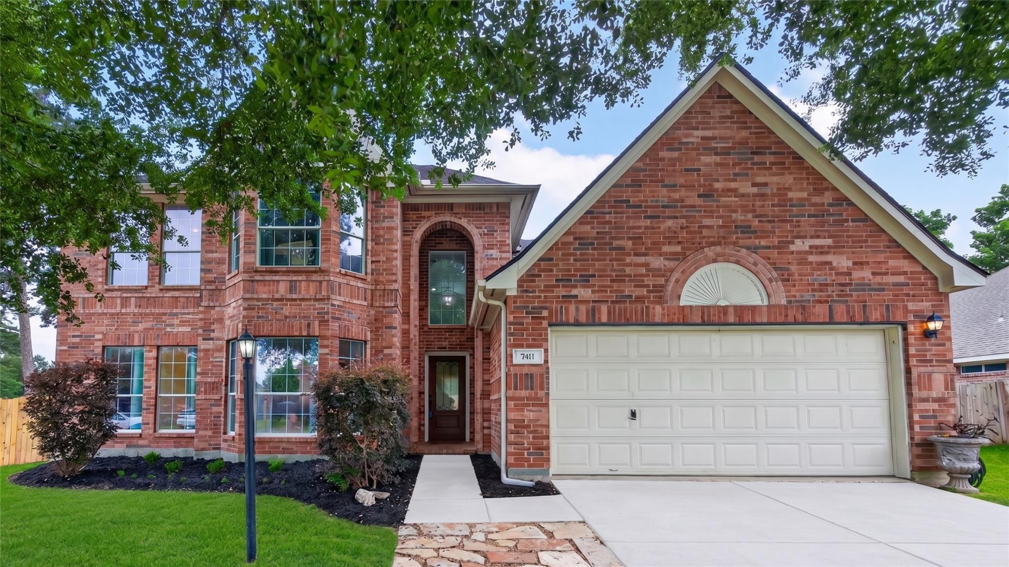 7411 Stonesfield Place