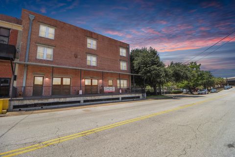 Photo of 1011 Wood Street #201, Houston, TX 77002 (MLS # 24426639)